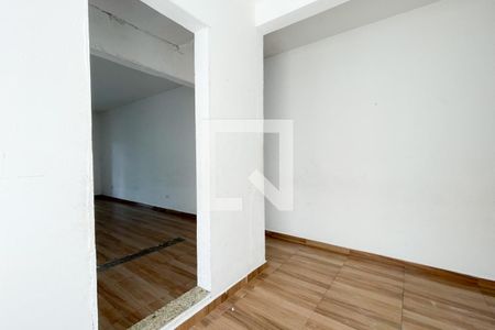 Casa para alugar com 125m², 2 quartos e 1 vaga Casa para alugar com 125m², 2 quartos e 1 vagaEscritório