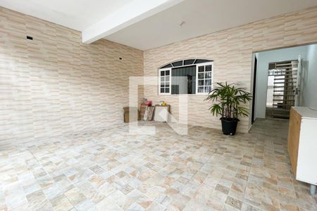 Casa para alugar com 125m², 2 quartos e 1 vaga Casa para alugar com 125m², 2 quartos e 1 vagaGaragem