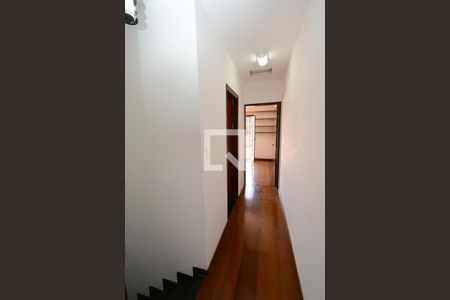 Corredor de casa para alugar com 2 quartos, 111m² em Vila Sao Pedro, São Paulo