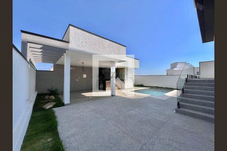 Casa à venda com 342m², 4 quartos e 4 vagas