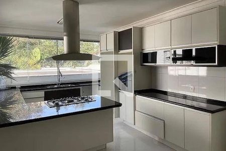 Casa à venda com 1100m², 6 quartos e 6 vagas