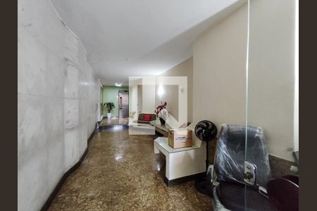 Apartamento à venda com 60m², 2 quartos e sem vagaFachada e portaria