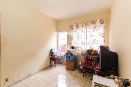 Casa à venda com 261m², 3 quartos e 4 vagas Casa à venda com 261m², 3 quartos e 4 vagasQuarto - Externo