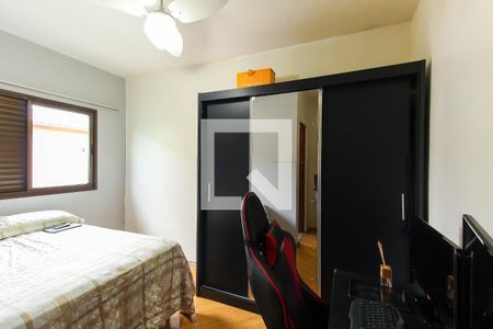 Casa à venda com 261m², 3 quartos e 4 vagas Casa à venda com 261m², 3 quartos e 4 vagasQuarto 3