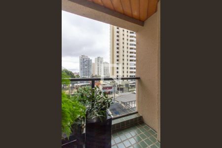 Apartamento à venda com 80m², 3 quartos e 1 vaga Apartamento à venda com 80m², 3 quartos e 1 vagaVaranda