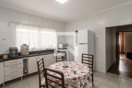 Casa à venda com 183m², 3 quartos e 3 vagas Casa à venda com 183m², 3 quartos e 3 vagasCozinha
