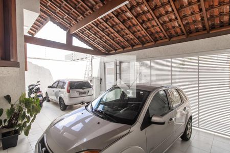 Casa à venda com 183m², 3 quartos e 3 vagas Casa à venda com 183m², 3 quartos e 3 vagasGaragem