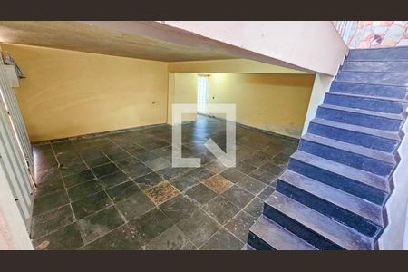 Casa à venda com 310m², 4 quartos e 2 vagas Casa à venda com 310m², 4 quartos e 2 vagasÁrea Externa