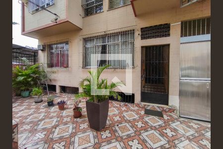 Apartamento à venda com 36m², 1 quarto e sem vaga Apartamento à venda com 36m², 1 quarto e sem vagaFachada e portaria