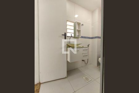 Apartamento à venda com 36m², 1 quarto e sem vaga Apartamento à venda com 36m², 1 quarto e sem vagaBanheiro Corredor
