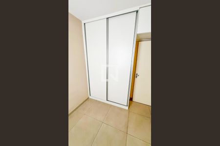 Quarto de apartamento para alugar com 2 quartos, 52m² em Silveira, Belo Horizonte