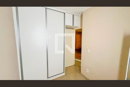 Quarto de apartamento para alugar com 2 quartos, 52m² em Silveira, Belo Horizonte