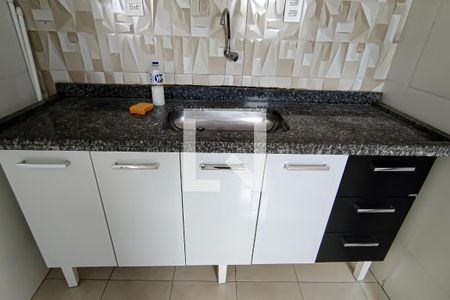 Casa à venda com 104m², 4 quartos e 2 vagas Casa à venda com 104m², 4 quartos e 2 vagascozinha