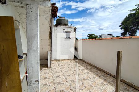 Casa à venda com 104m², 4 quartos e 2 vagas Casa à venda com 104m², 4 quartos e 2 vagasarea