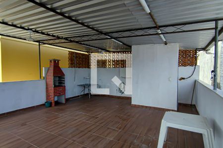 Casa à venda com 104m², 4 quartos e 2 vagas Casa à venda com 104m², 4 quartos e 2 vagasterraço