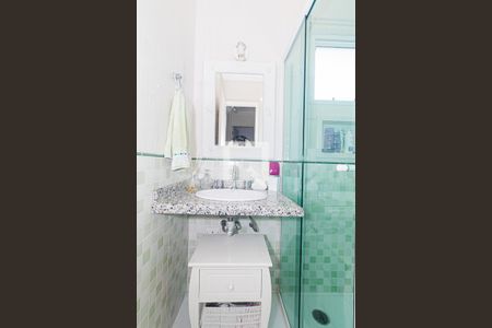 Casa à venda com 124m², 3 quartos e 2 vagas Casa à venda com 124m², 3 quartos e 2 vagasBanheiro 2