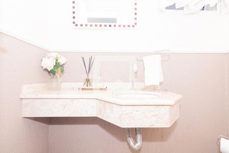 Casa à venda com 124m², 3 quartos e 2 vagas Casa à venda com 124m², 3 quartos e 2 vagasBanheiro 3