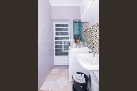 Casa à venda com 124m², 3 quartos e 2 vagas Casa à venda com 124m², 3 quartos e 2 vagasÁrea de Serviço