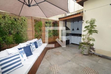 Casa de condomínio à venda com 300m², 4 quartos e 4 vagasEspaço Gourmet