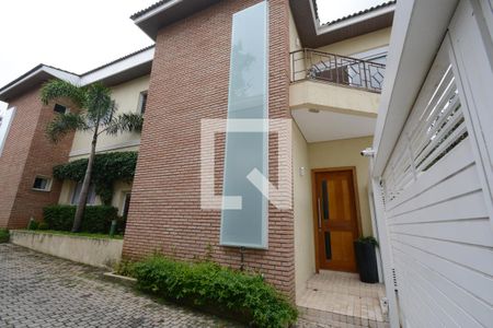 Casa de condomínio à venda com 300m², 4 quartos e 4 vagasFachada