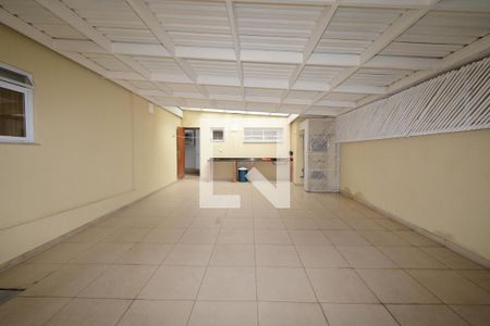 Casa de condomínio à venda com 300m², 4 quartos e 4 vagasGaragem