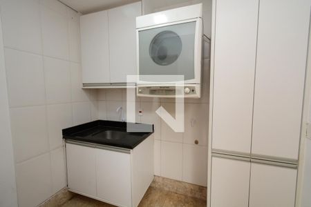 Casa de condomínio à venda com 300m², 4 quartos e 4 vagasÁrea de Serviço