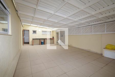 Casa de condomínio à venda com 300m², 4 quartos e 4 vagasGaragem