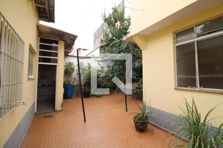 Casa à venda com 400m², 4 quartos e sem vagaQuintal