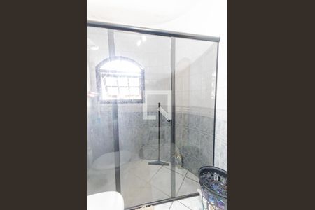 Banheiro da SuÍte 1 de casa para alugar com 4 quartos, 196m² em Vila Camilópolis, Santo André