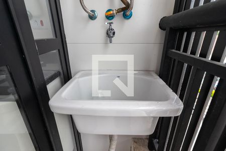Apartamento à venda com 28m², 1 quarto e sem vagaVaranda e Área de Serviço