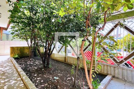 Casa à venda com 287m², 3 quartos e 4 vagas Casa à venda com 287m², 3 quartos e 4 vagasJardim