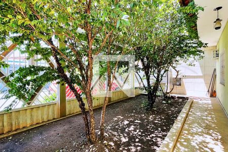 Casa à venda com 287m², 3 quartos e 4 vagas Casa à venda com 287m², 3 quartos e 4 vagasJardim