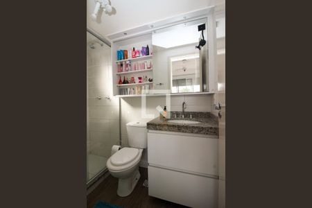 Apartamento à venda com 70m², 3 quartos e 1 vaga Apartamento à venda com 70m², 3 quartos e 1 vagaBanheiro da Suíte