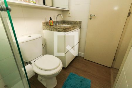 Apartamento à venda com 70m², 3 quartos e 1 vaga Apartamento à venda com 70m², 3 quartos e 1 vagaBanheiro da Suíte