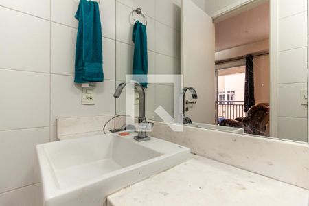 Banheiro de kitnet/studio para alugar com 1 quarto, 41m² em República, São Paulo