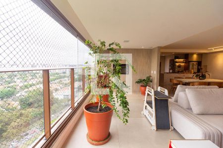 Apartamento à venda com 3 quartos, 146m² em Campo Belo, São Paulo