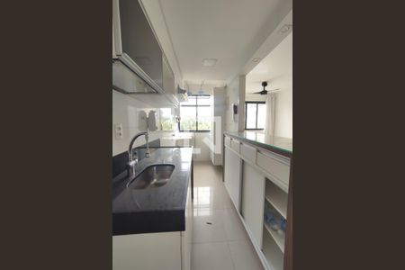 Apartamento à venda com 72m², 3 quartos e 1 vaga Apartamento à venda com 72m², 3 quartos e 1 vagaCozinha e Área de Serviço