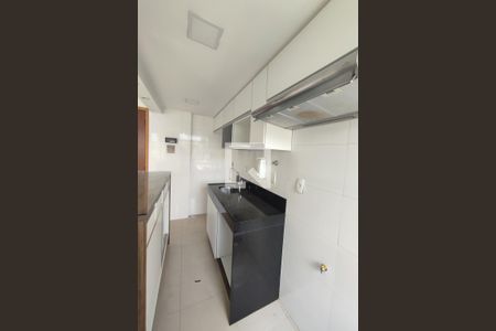 Apartamento à venda com 72m², 3 quartos e 1 vaga Apartamento à venda com 72m², 3 quartos e 1 vagaCozinha e Área de Serviço