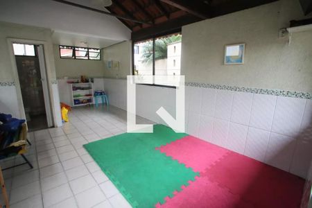 Apartamento à venda com 72m², 3 quartos e 1 vaga Apartamento à venda com 72m², 3 quartos e 1 vagaÁrea comum