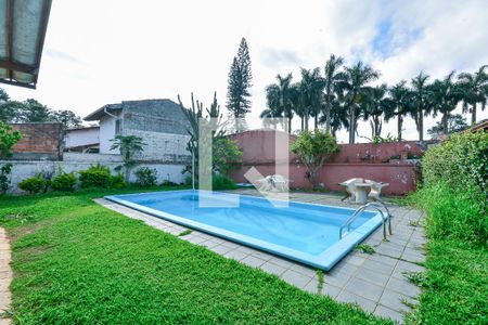 Casa à venda com 600m², 4 quartos e 1 vaga Casa à venda com 600m², 4 quartos e 1 vagaPiscina