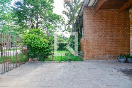 Casa à venda com 600m², 4 quartos e 1 vaga Casa à venda com 600m², 4 quartos e 1 vagaGaragem