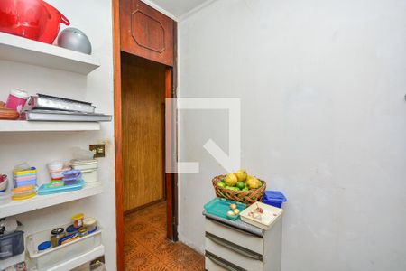 Casa à venda com 600m², 4 quartos e 1 vaga Casa à venda com 600m², 4 quartos e 1 vagaDespensa