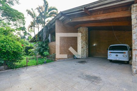 Casa à venda com 600m², 4 quartos e 1 vaga Casa à venda com 600m², 4 quartos e 1 vagaGaragem