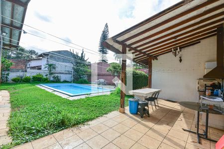 Casa à venda com 600m², 4 quartos e 1 vaga Casa à venda com 600m², 4 quartos e 1 vagaQuintal