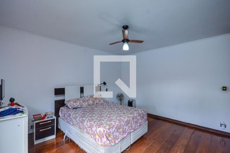 Casa à venda com 600m², 4 quartos e 1 vaga Casa à venda com 600m², 4 quartos e 1 vagaQuarto Suíte