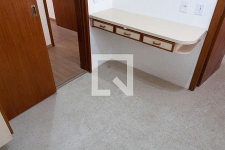 Apartamento à venda com 85m², 2 quartos e 1 vagaCOZINHA