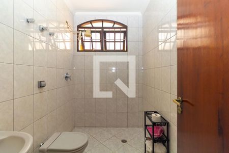 Casa à venda com 264m², 3 quartos e 6 vagasBanheiro de serviço
