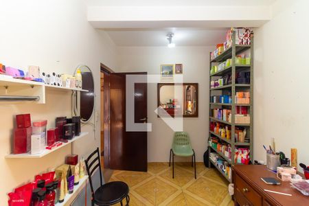 Casa à venda com 264m², 3 quartos e 6 vagasQuarto de Serviço