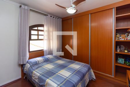 Casa à venda com 264m², 3 quartos e 6 vagasQuarto 3