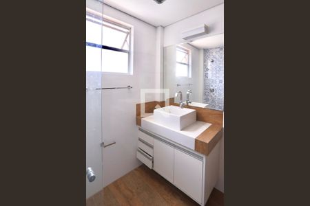 Apartamento à venda com 88m², 3 quartos e 1 vaga Apartamento à venda com 88m², 3 quartos e 1 vagaBanheiro